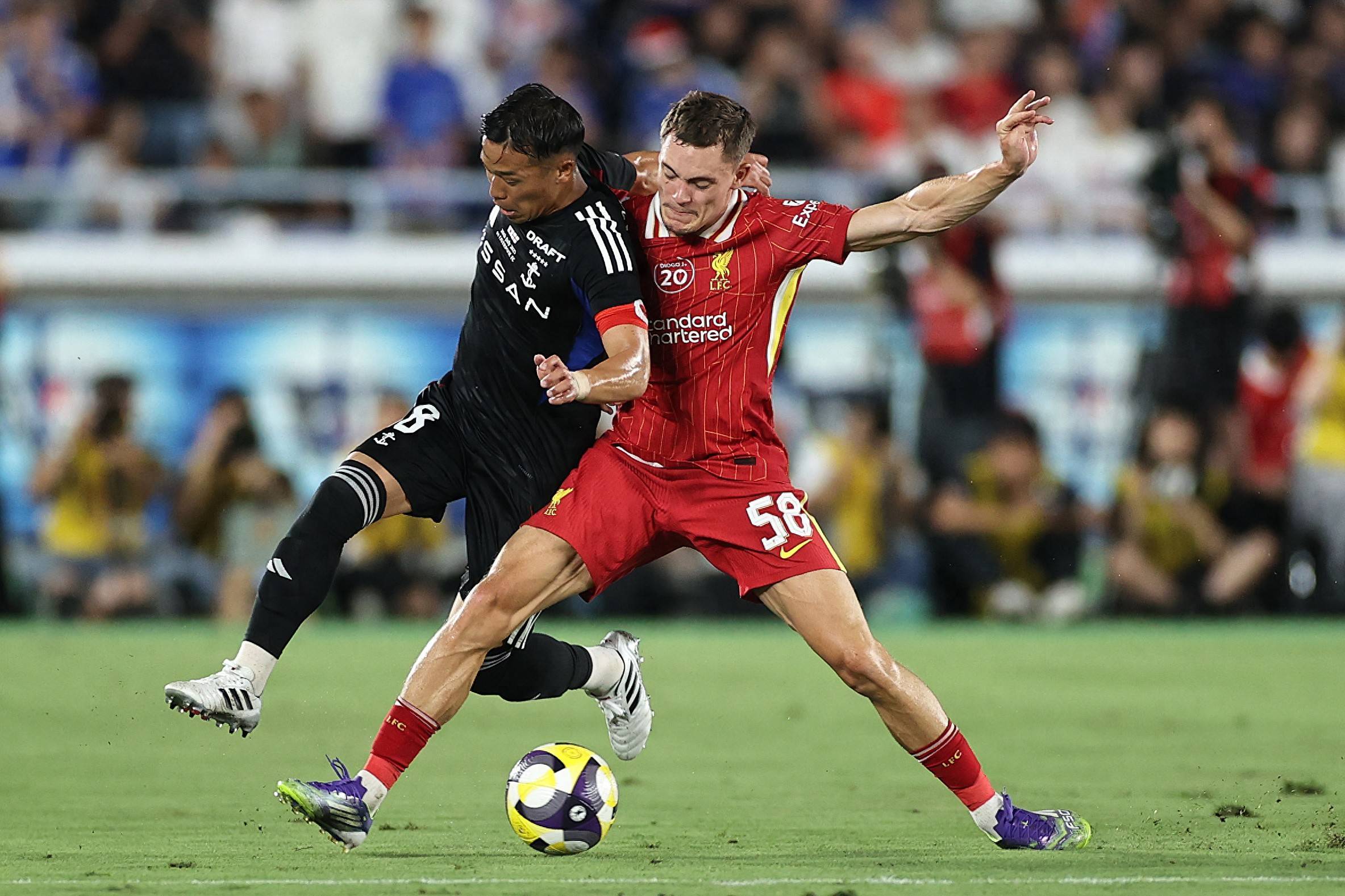 包含利物浦主场再下一城，曼联客场大胜的词条