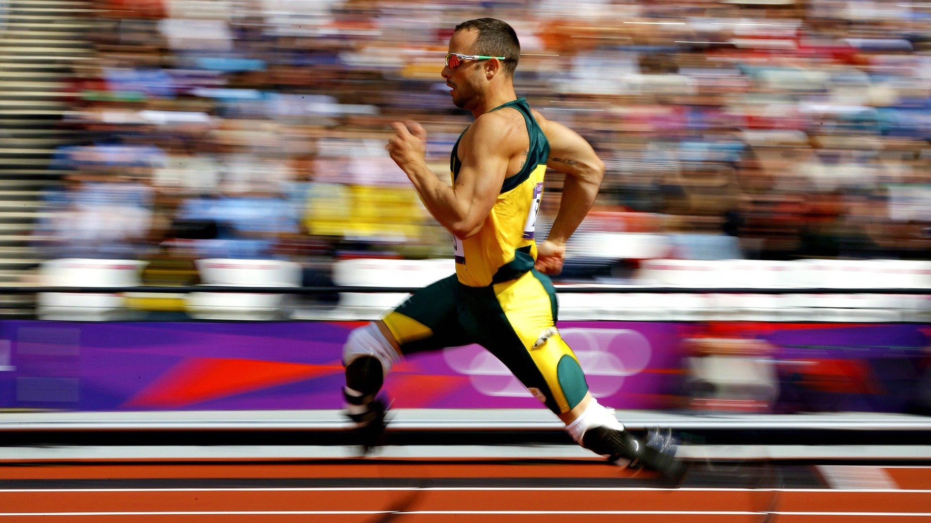 跨越里程碑的双重胜利，伦纳德之夜，马刺精神掀翻广东王朝